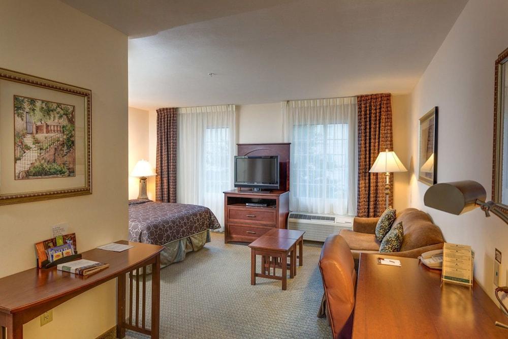 Staybridge Suites Austin Airport By Ihg Exterior foto